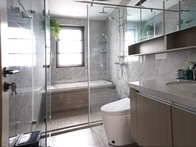 選馬桶不僅要看釉面，水封才是不返臭不濺水的關鍵